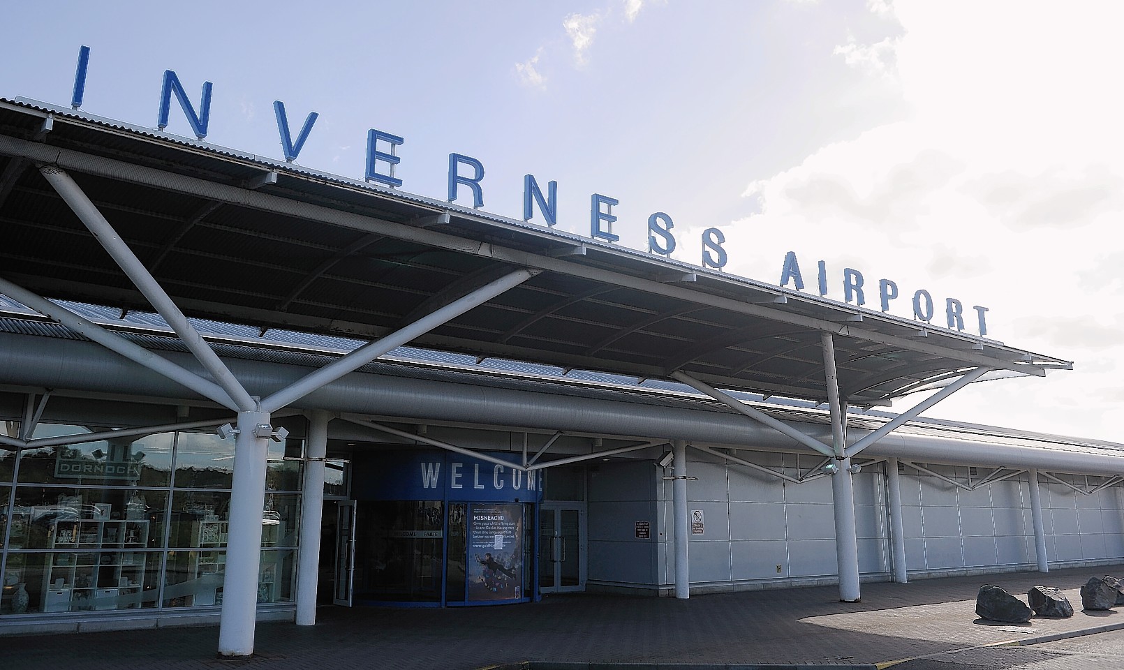 are dogs allowed in inverness airport