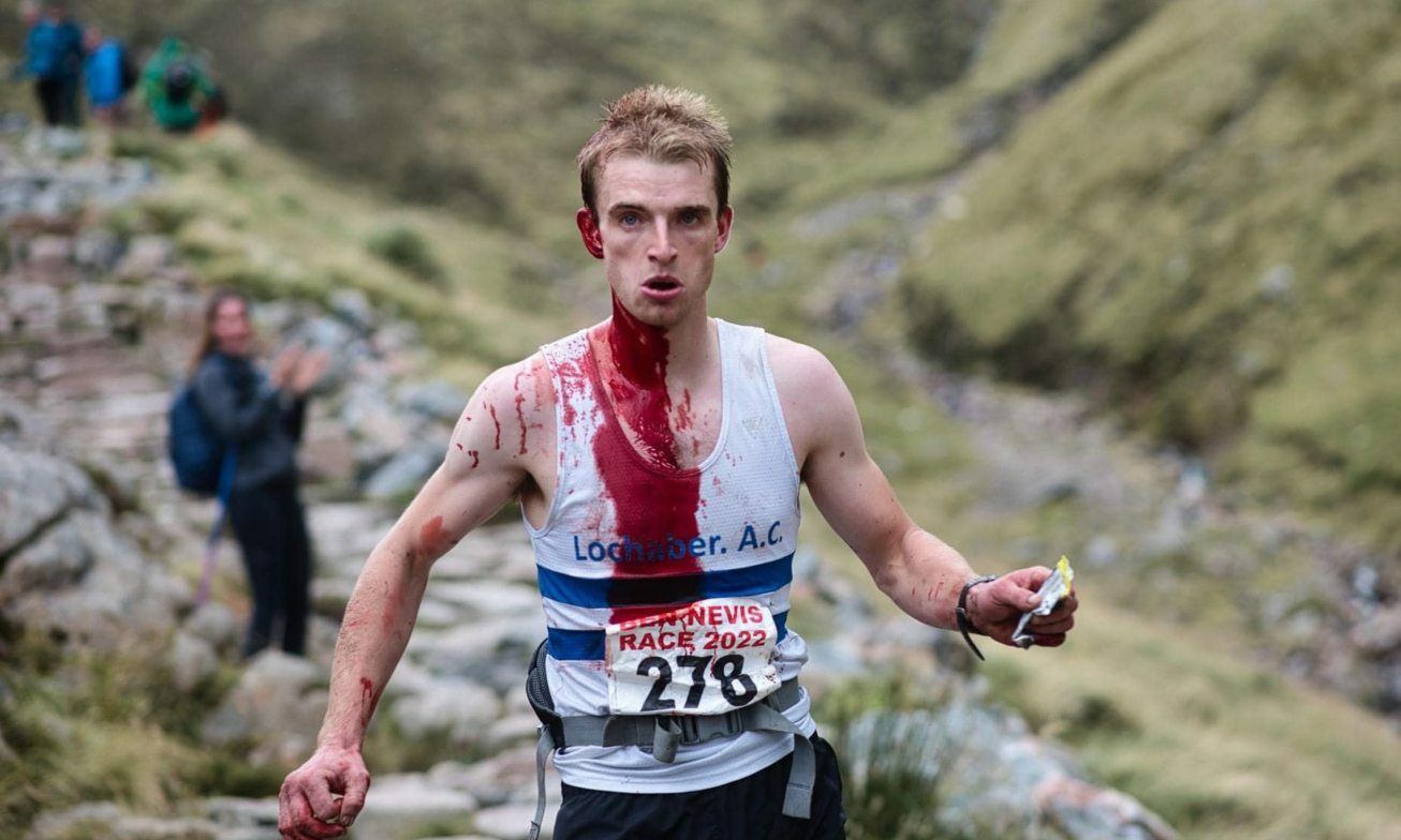 Runner completes Ben Nevis race after hitting head on rock