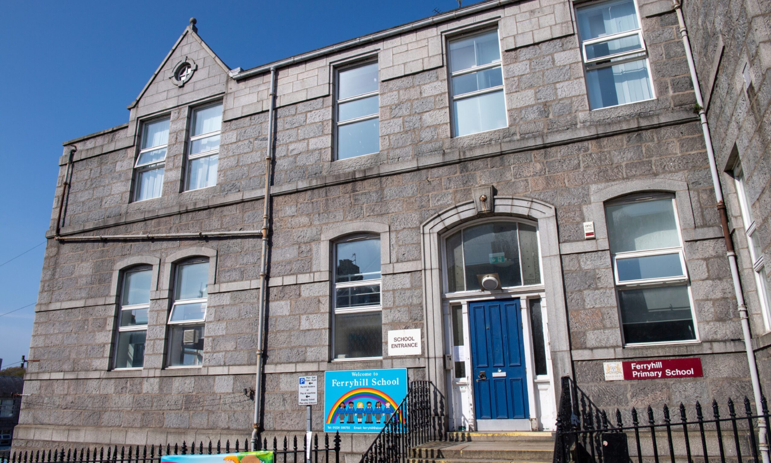 Ferryhill School could be relocated to Walker Road in Torry during a year-long multi-million-pound revamp of the Victorian building.